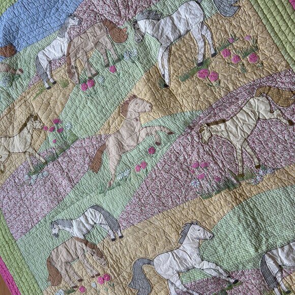 “Ponies in the Pasture” Twin-size Quilt and 2 Pillow Shams by The Company Store - Picture 6 of 14